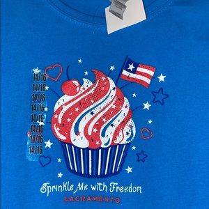 NWT Sacramento California t-shirt or top - America